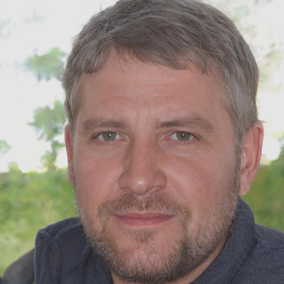 Instructor de análisis financiero Heriberto